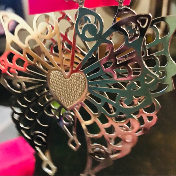 Heart butterfly hoop earrings vtg Betsey Johnson